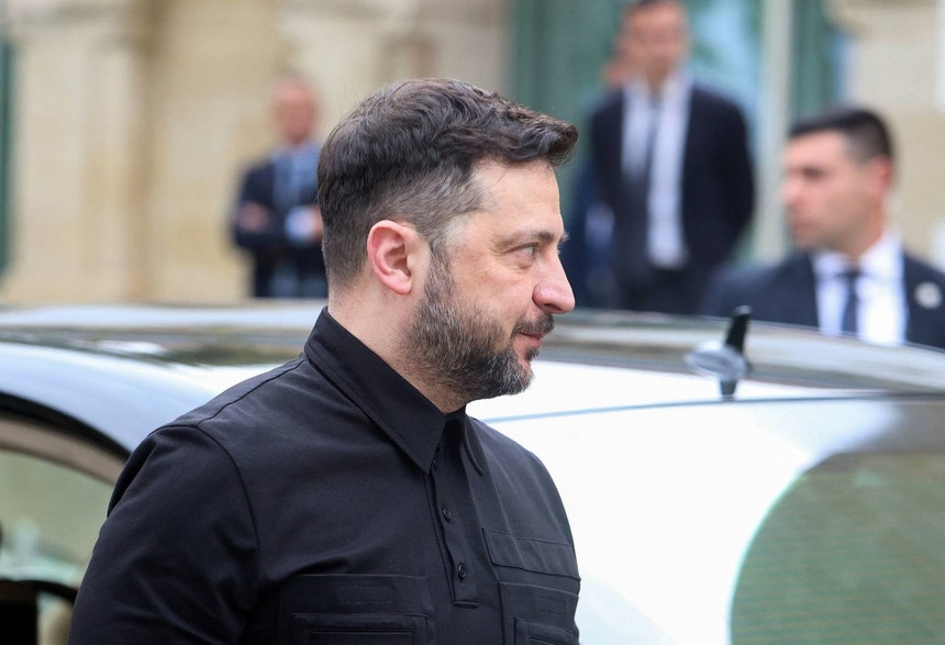 Imagem de Zelensky pede mais munições antiaéreas em resposta aos ataques russos