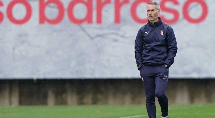 Imagem de Vicens não desiste de subir na classificação