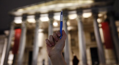 Londres, vig&iacute;lia contra atentado em Paris, 7 de janeiro 2015, Reuters
