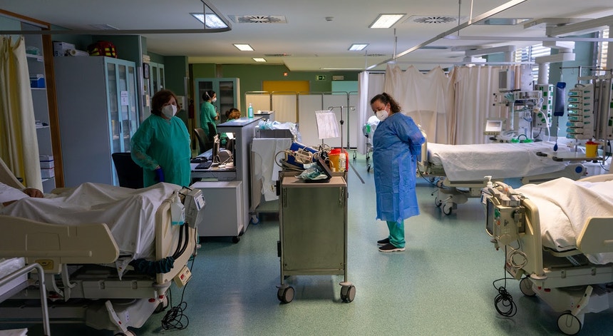 Imagem de Greve dos enfermeiros. Blocos operatórios encerrados por todo o país