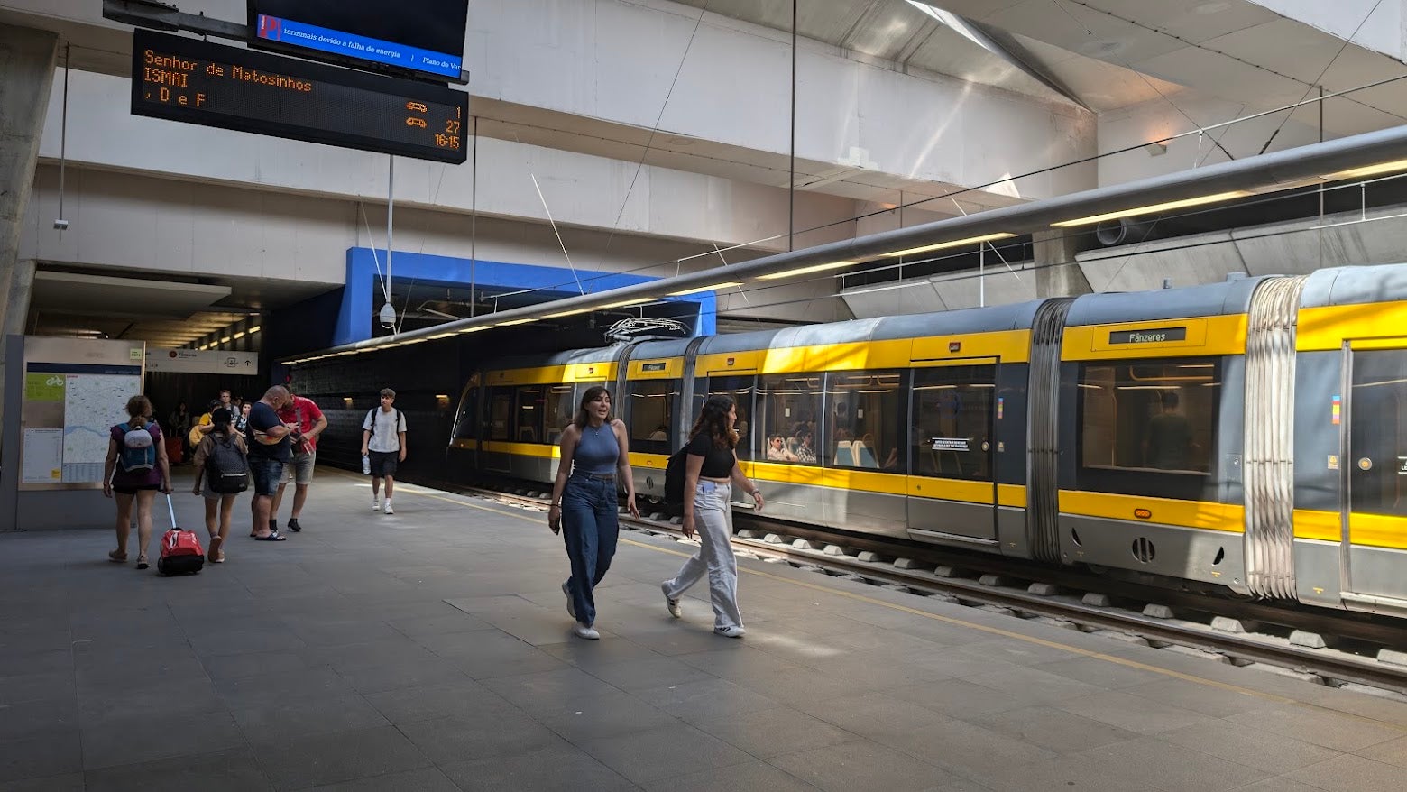 PCP quer passes a 20 euros em Lisboa, Porto e comunidades intermunicipais