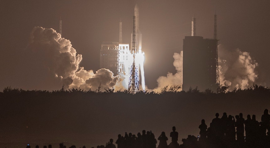 O lançamento da sonda chinesa foi realizado com sucesso
