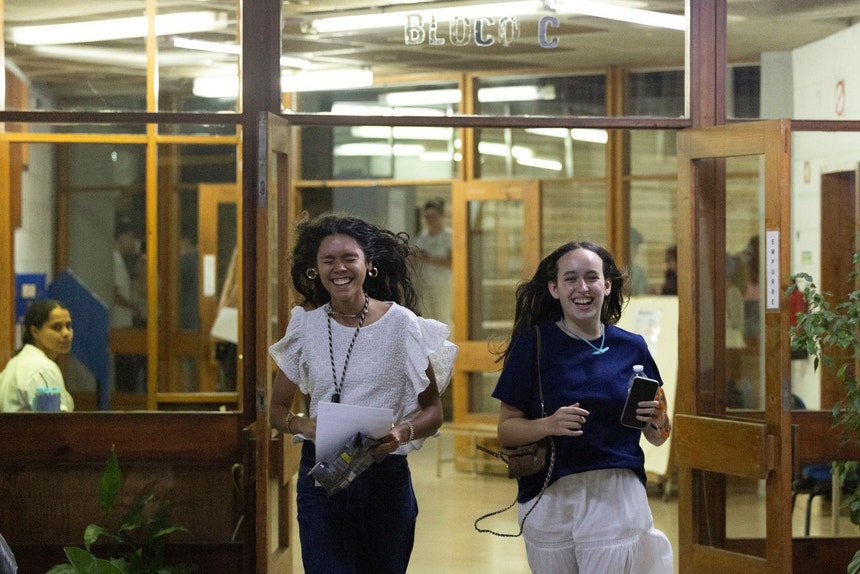 Exames Nacionais. Notas chegaram na sexta à noite mas não para todos os alunos