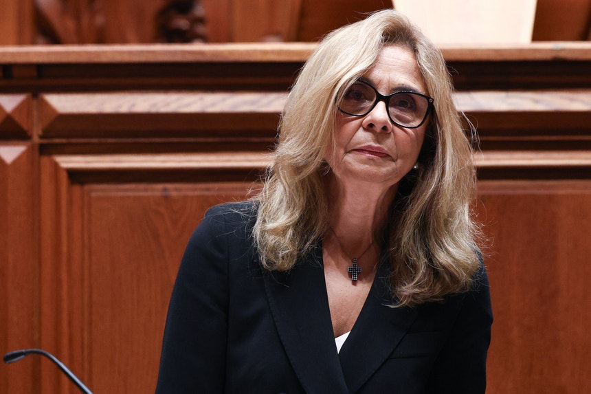 Ministra da Saúde lamenta morte de mãe e bebé no Hospital Amadora-Sintra