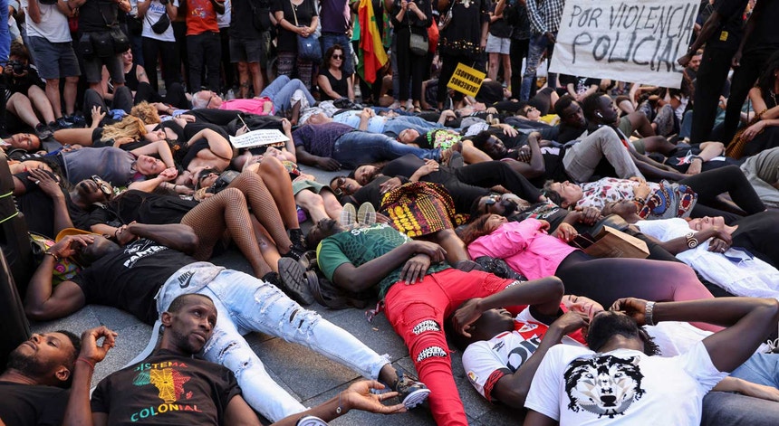 No domingo, Madrid foi palco de um protesto pela morte de vários migrantes em Melilla. 
