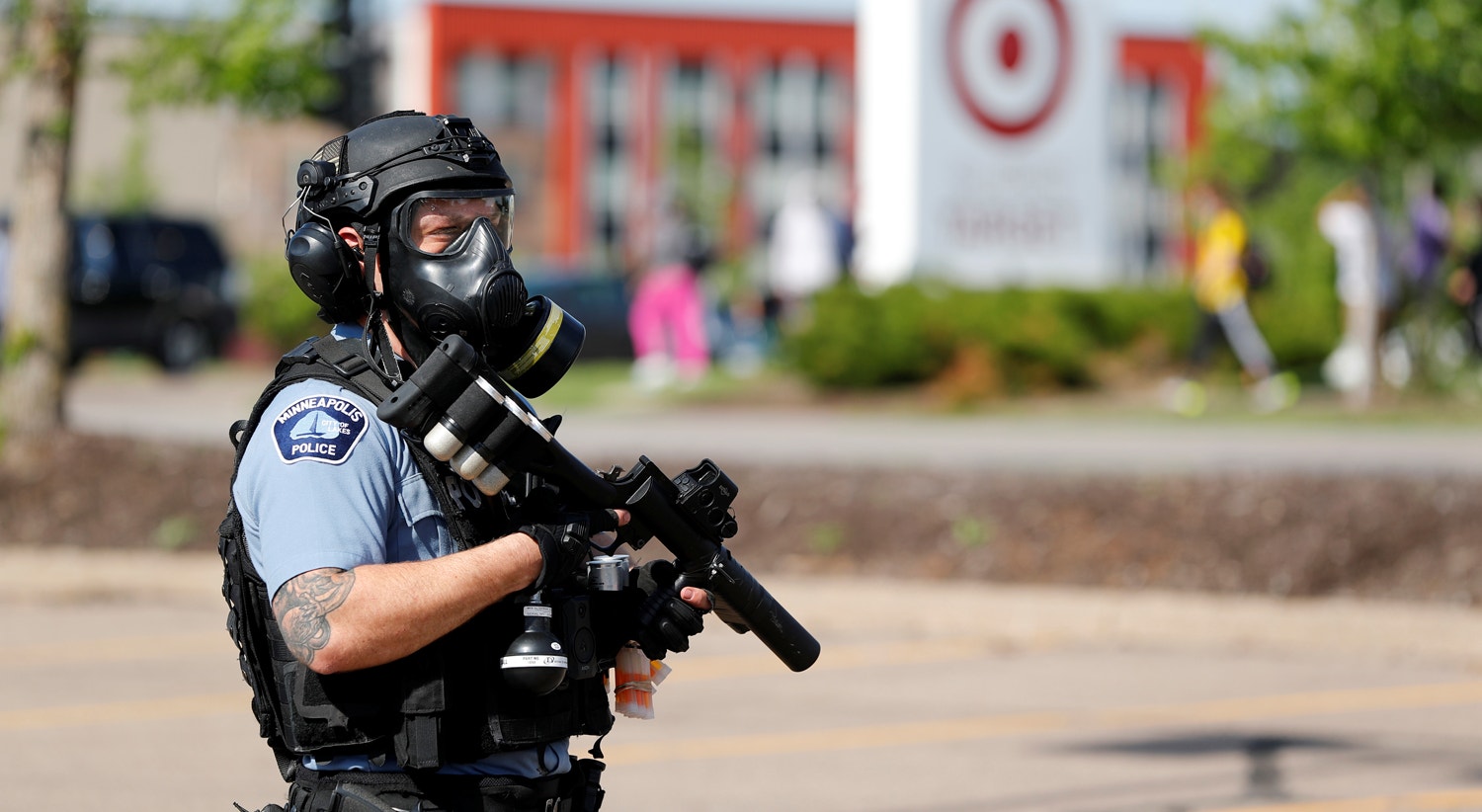  Adam Bettcher - Reuters 