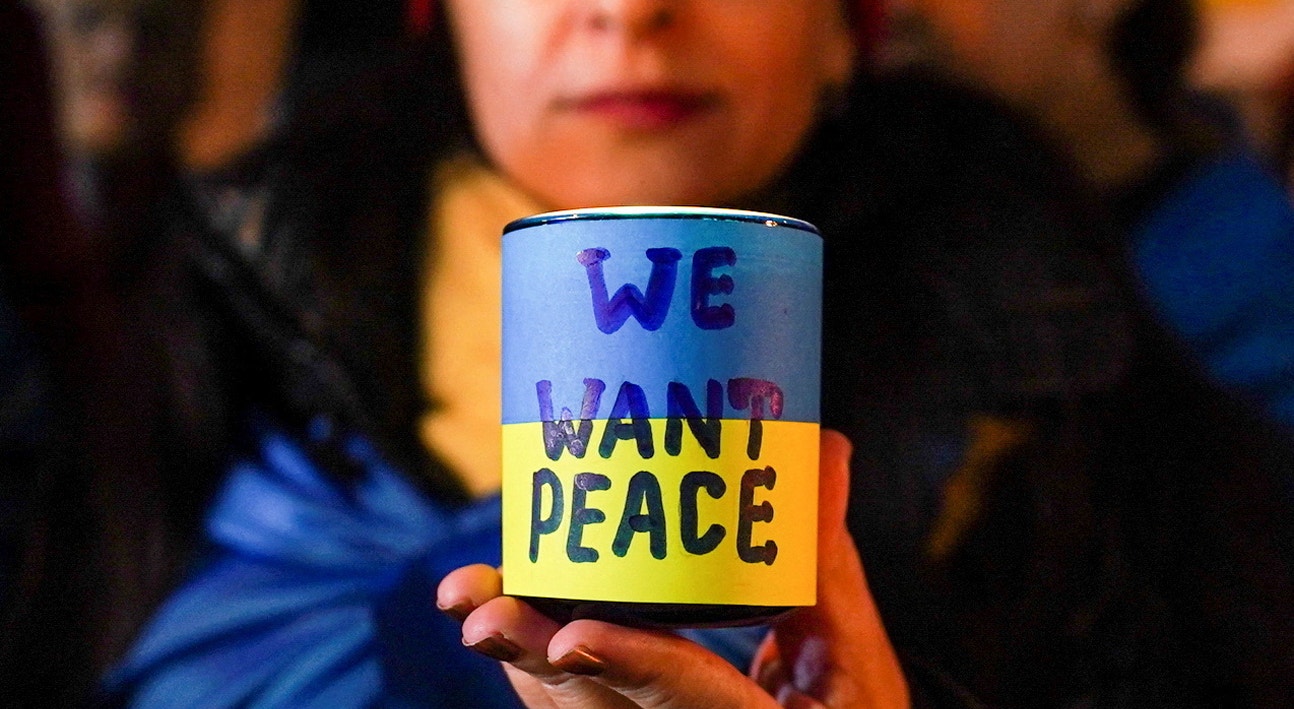  &quot;N&oacute;s queremos paz&quot;. Vig&iacute;lia em Nova Iorque | David 'Dee' Delgado  - Reuters 