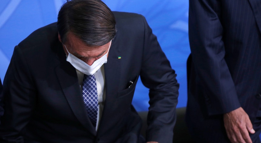 Bolsonaro não quer aumentos na função pública até 2021
