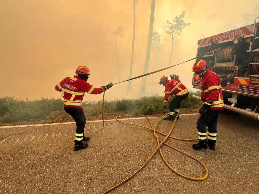 Imagem de Três fogos ativos em Chaves e Boticas combatidos por centenas de operacionais