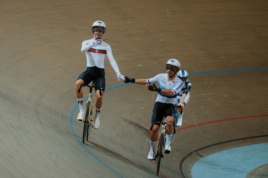Rui Oliveira conquista três títulos nos campeonatos nacionais de pista