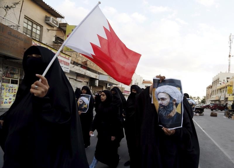Protestos no Bahrein contra a execução do clérigo xiita Nimr al-Nimr na Arábia Saudita.
