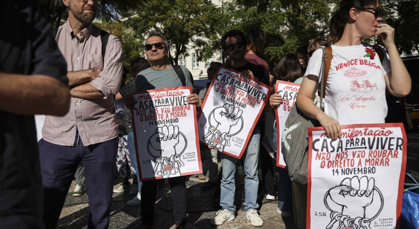 Manifestantes pelo direito à habitação querem greve ibérica a 11 de novembro