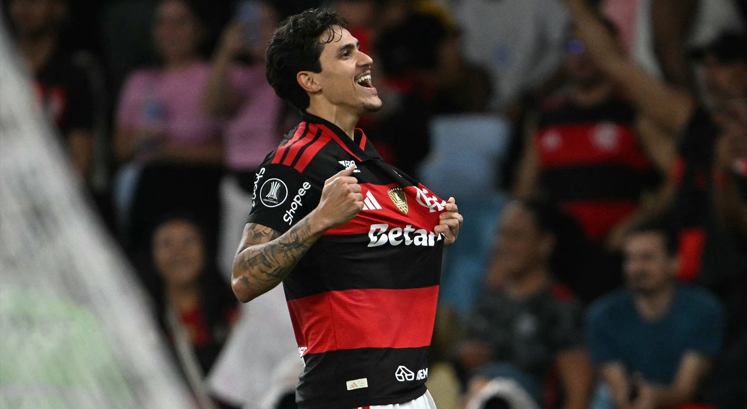Campeão Flamengo ganha e segue para os ‘oitavos’ da Libertadores, Palmeiras perde