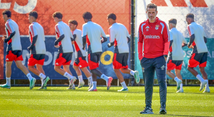 Benfica prepara jogo com Omonia com várias ausências