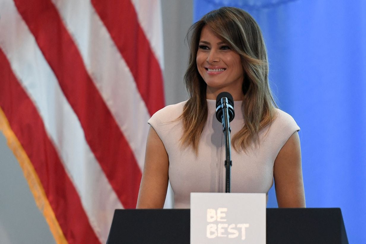 Melania Trump junta 45 primeiras-damas e 28 tecnológicas em iniciativa para capacitar crianças