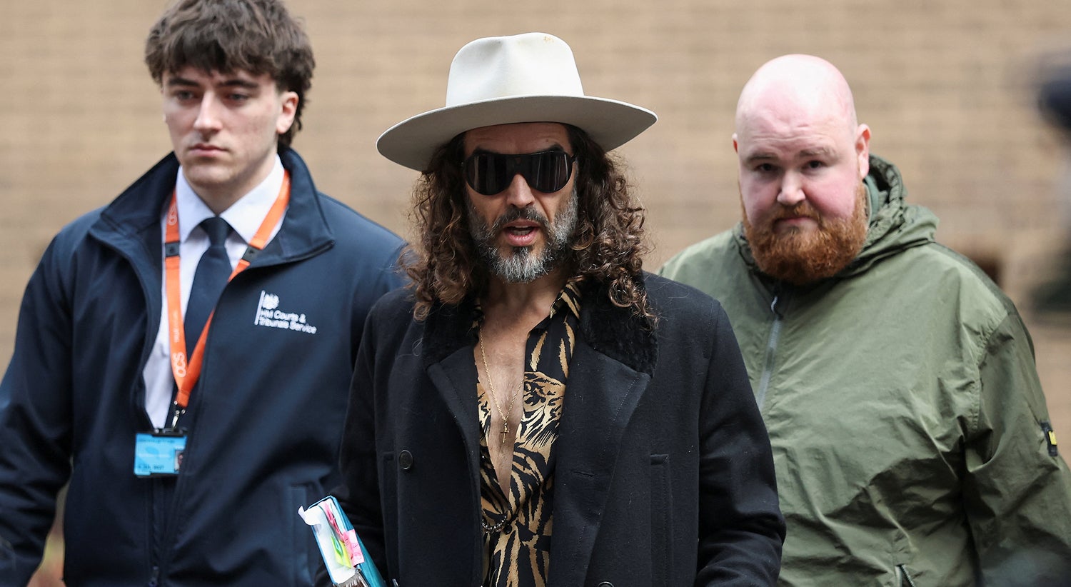 Russell Brand declara-se inocente das acusações de violação e assédio sexual