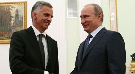O Presidente russo recebeu no Kremlin esta quarta-feira o Presidente da Suiça Didier Burkhalter attualmente Presidente da OSCE (Reuters) O Presidente russo recebeu no Kremlin esta quarta-feira o Presidente da Suiça Didier Burkhalter attualmente Presidente da OSCE (Reuters)