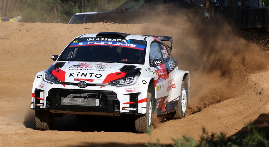 Kris Meeke lidera Rali da Madeira