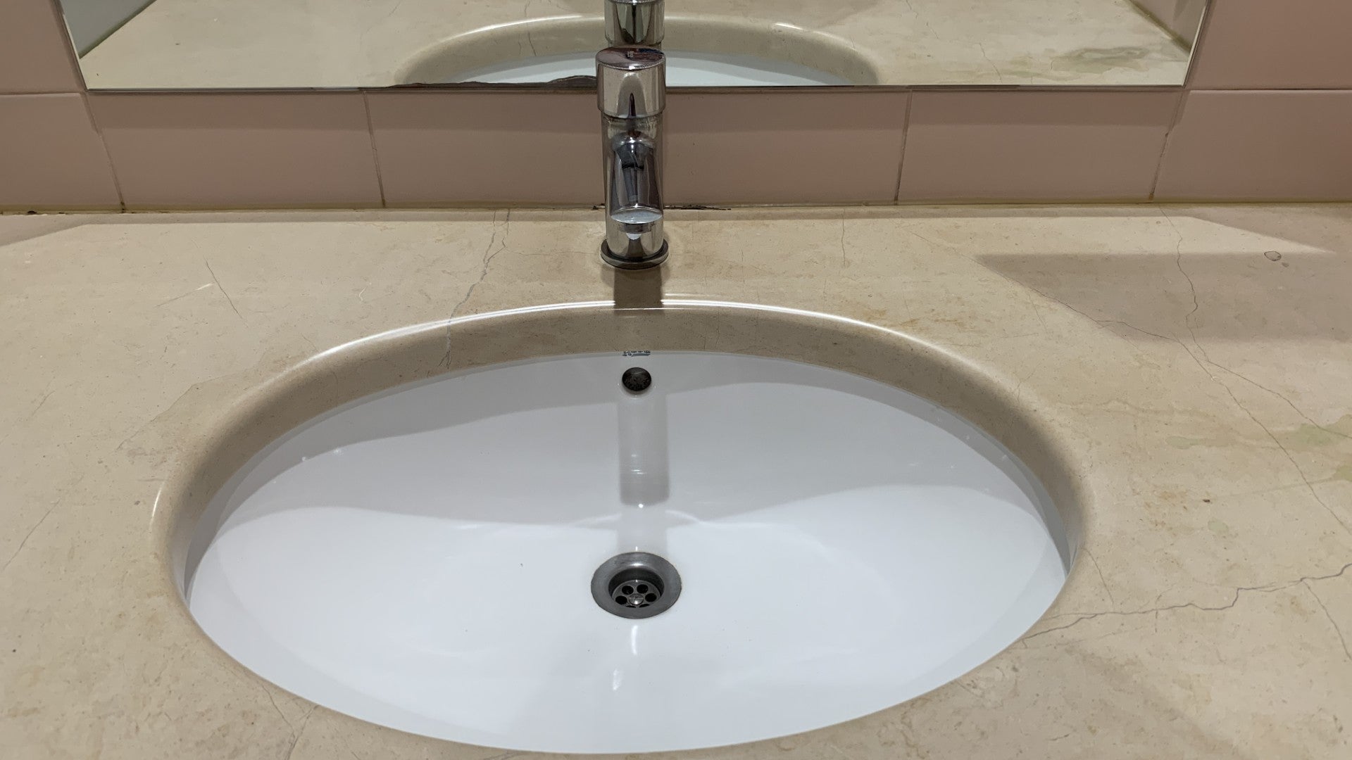 Almada mayor apologizes for recurring water supply failures