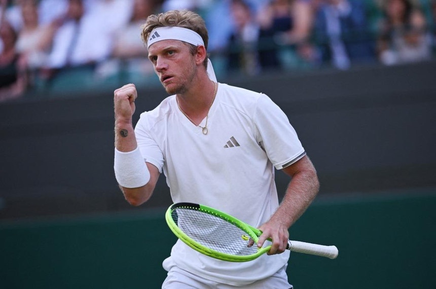 Imagem de Davidovich Fokina conquista torneio de Chengdu