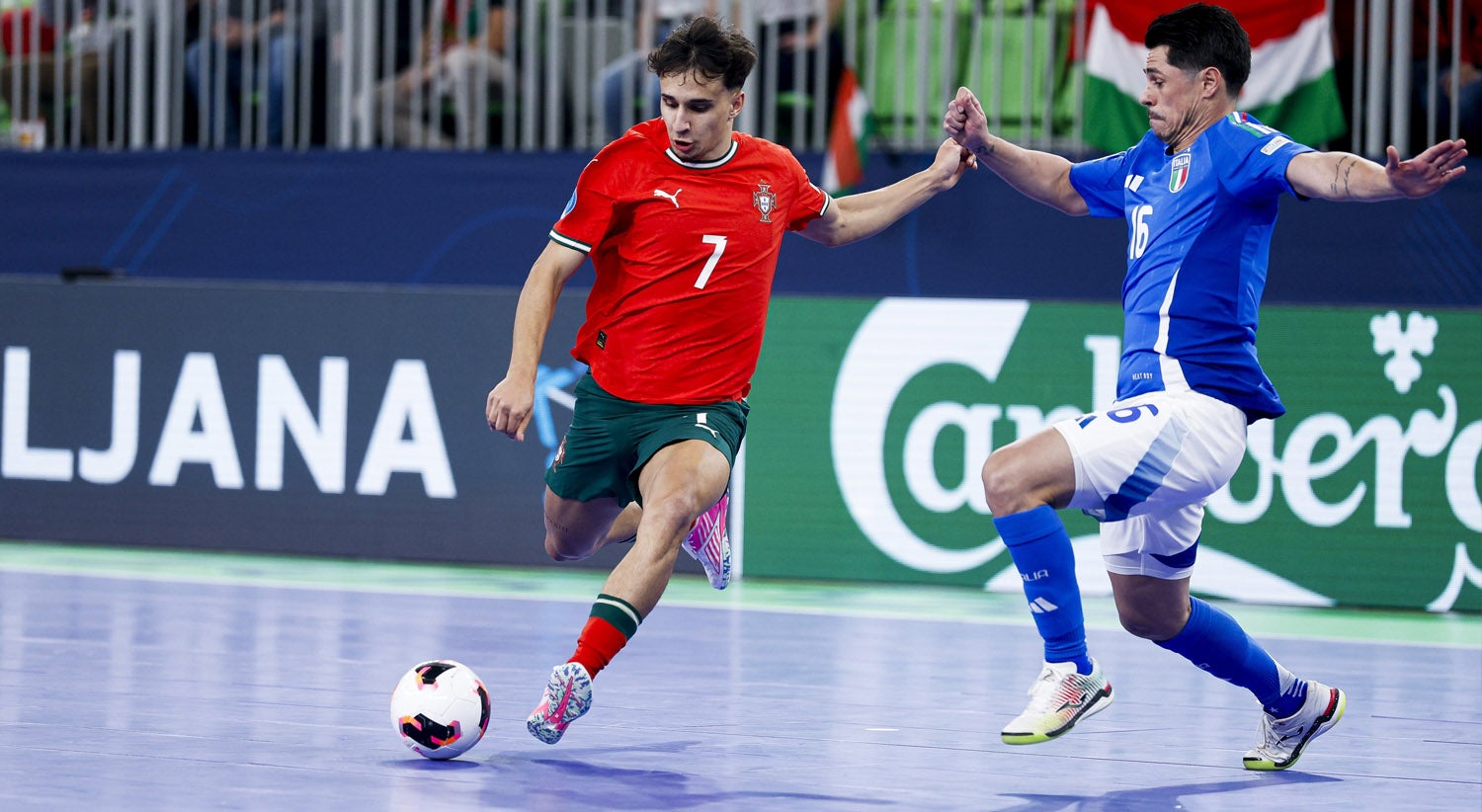 Portugal open Futsal European Championship with resounding win