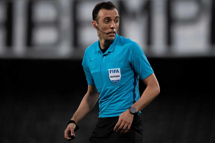 João Pinheiro vai arbitrar clássico entre Benfica e FC Porto