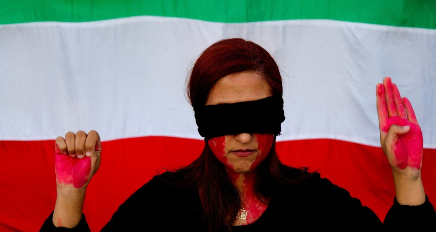 Protestos de apoio às mulheres iranianas, vítimas de uma repressão crescente e contra a morte de Mahsa Amini em todo o mundo.
