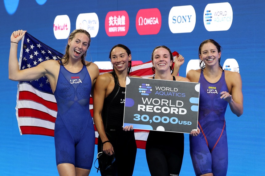 Imagem de Nadadora Kate Douglass fixa recorde mundial dos 50 m livres em 23,49 segundos