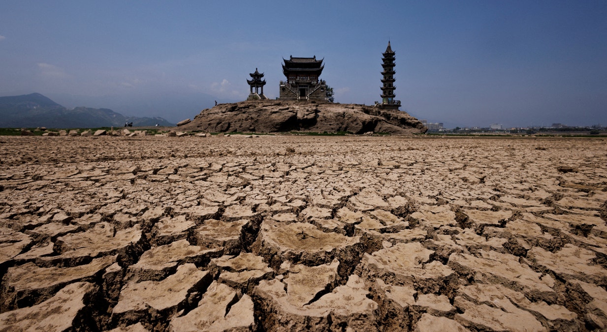   Lago Poyang enfrenta baixos n&iacute;veis de &aacute;gua devido a uma seca regional em Lushan, prov&iacute;ncia de Jiangxi, China | Thomas Peter - Reuters 