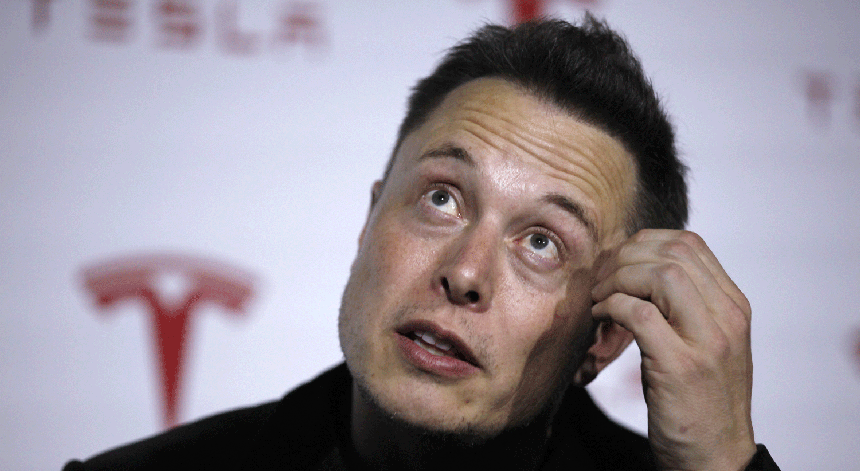 Na entrevista ao New York Times, Elon Musk disse que trabalhava cerca 120 horas por semana.
