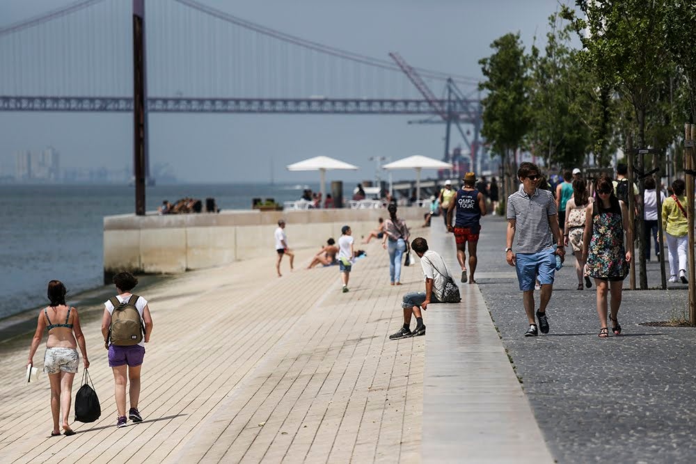 Temperaturas altas colocam o país em aviso amarelo