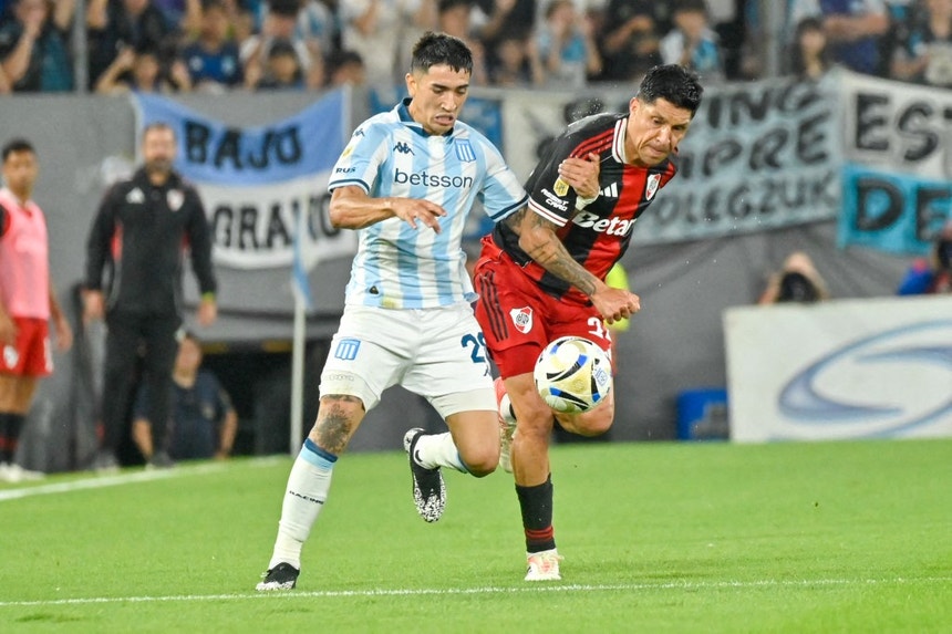 Enzo Pérez segue carreira aos 39 anos no Argentinos Juniors