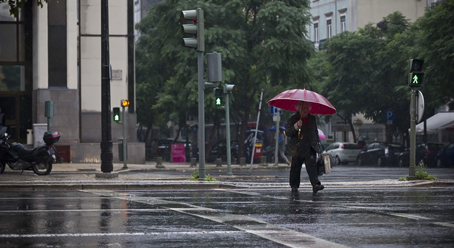 Seis distritos do continente hoje sob aviso amarelo devido à chuva