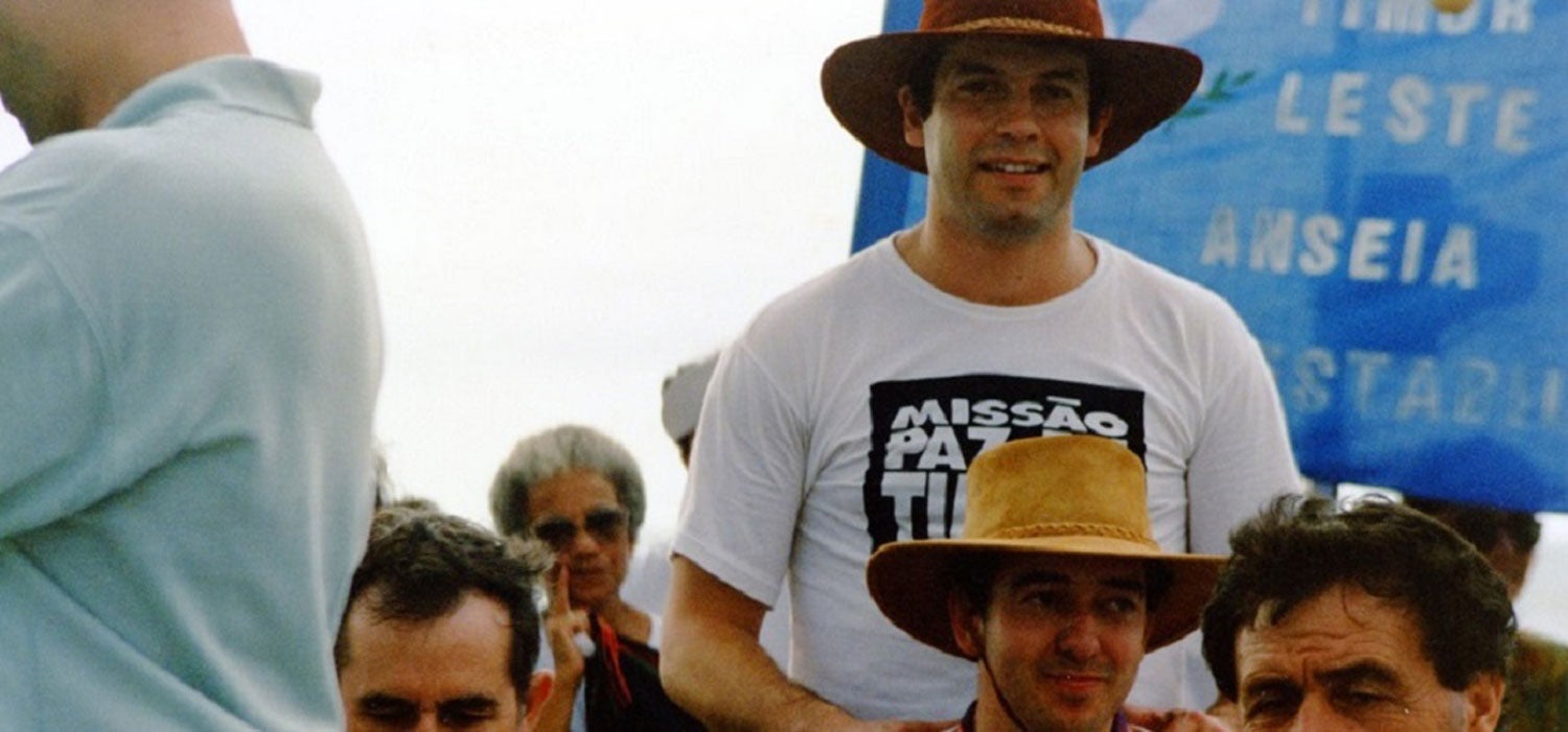 A borodo do Lusit&acirc;nia Expresso rumo a Timor-Leste Foto Forum Estudante