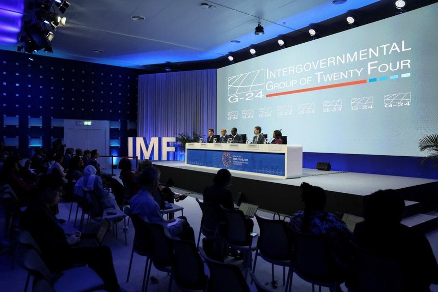 Imagem ilustrativa: FMI avisa que economia mundial está presa por fios