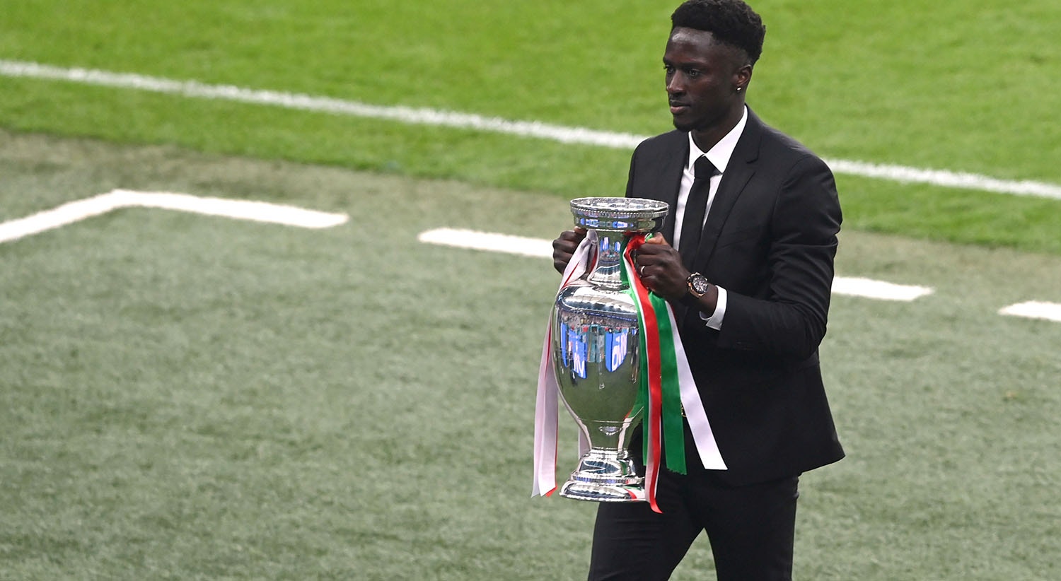  &Eacute;der foi convidado para fazer a &quot;passagem de testemunho&quot;. | Foto: Facundo Arrizabalaga - Reuters 