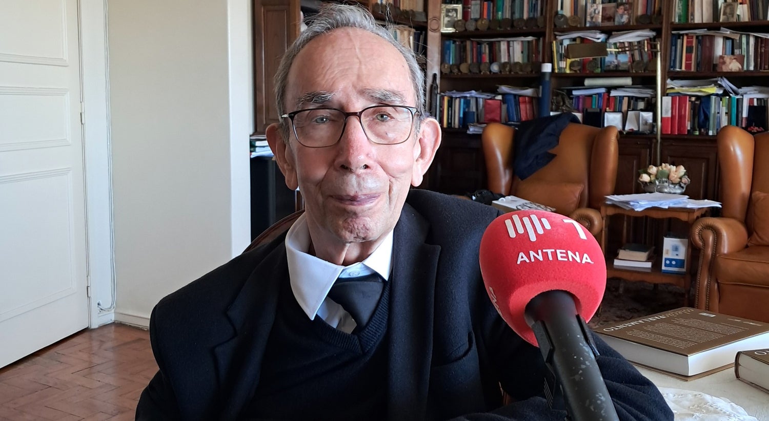 "Pai" da Constituição pede acordo entre PS e PSD: "TC não pode entrar em crise"