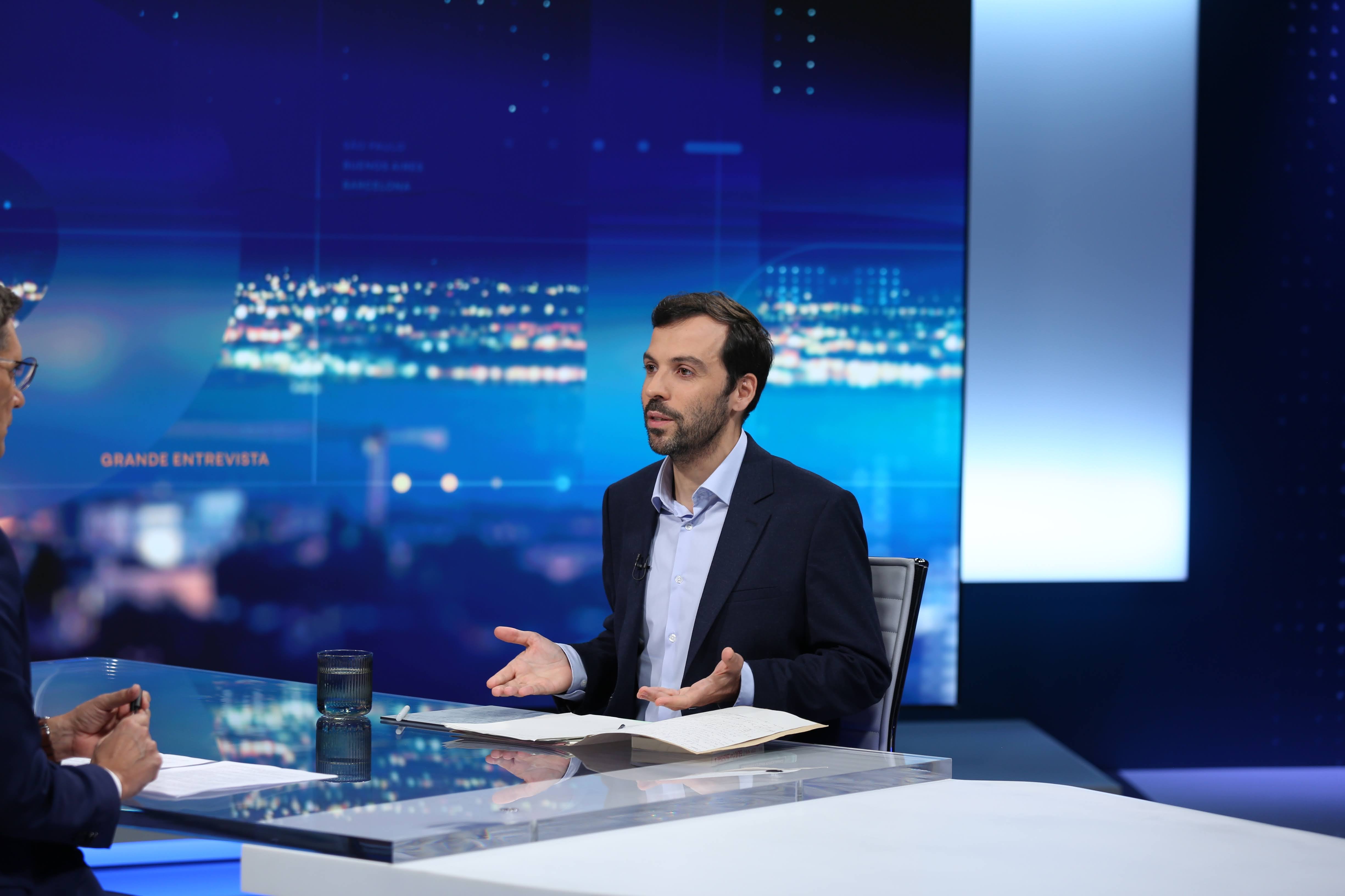 Jorge Pinto, the youngest candidate who is 'proudly left-wing'