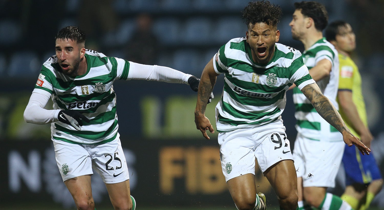 Sporting salva-se nos descontos em Arouca