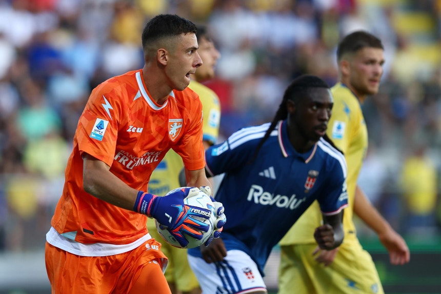 Como averba primeira derrota e falha `encosto` ao grupo de líderes na Serie A