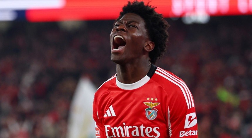 Anísio Cabral entra e dá a vitória ao Benfica