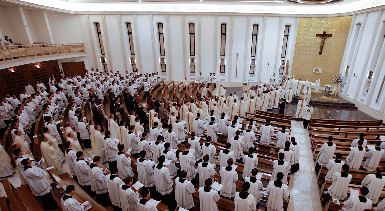 Relat&oacute;rio recomenda o celibato volunt&aacute;rio e que a confiss&atilde;o possa ser denunciada. Foto: Max Rossi - Reuters