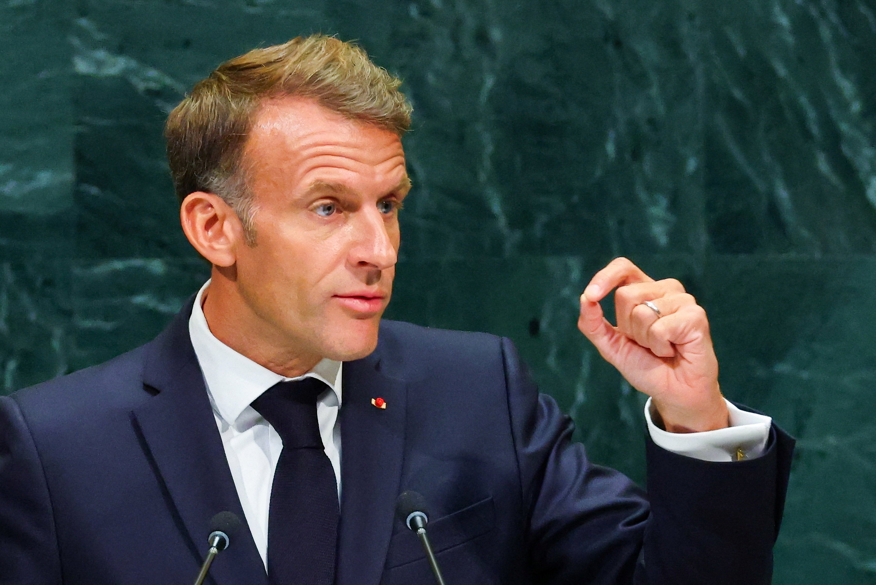 Macron descreve um novo mundo bárbaro: "O retorno da lei da selva"