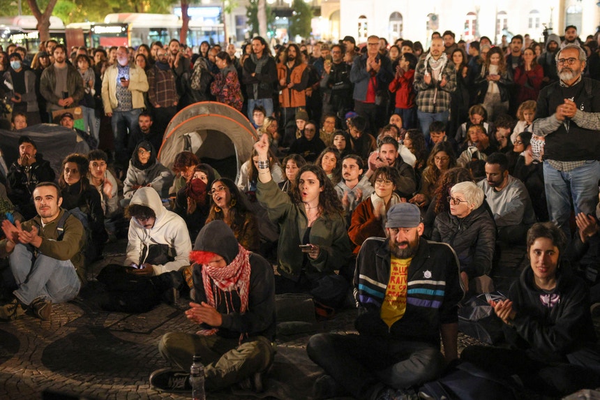 Manifestantes aprovam novos protestos para sábado em Lisboa e no Porto