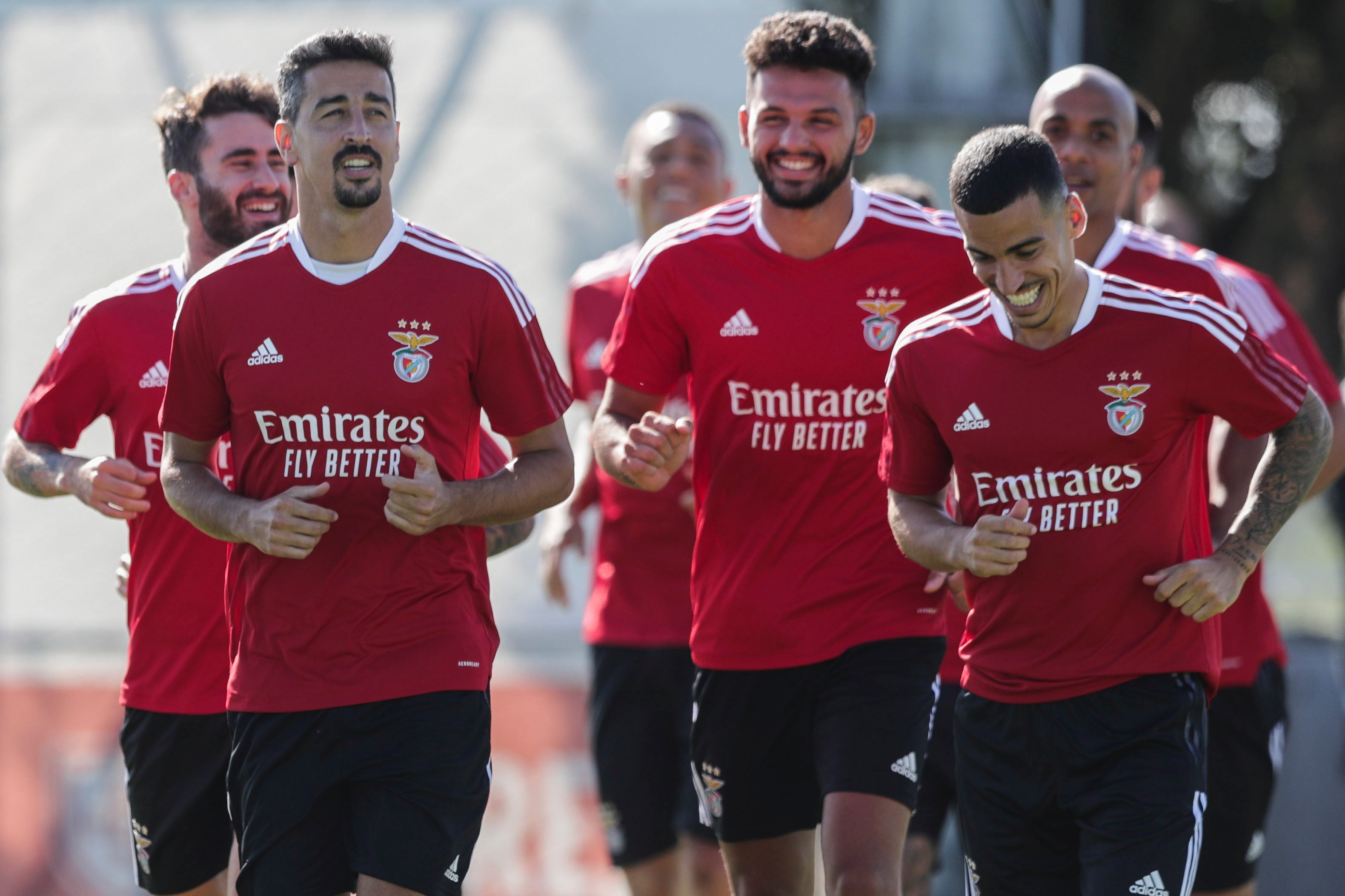 "Champions". Benfica enfrenta PSV a pensar na fase de grupos - Vimarsana News