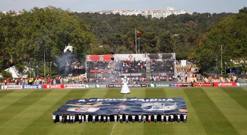 Quatro épocas depois o cenário vai repetir-se no Estádio Nacional com a presença de Benfica e V. Guimarães na final da Taça de Portugal
