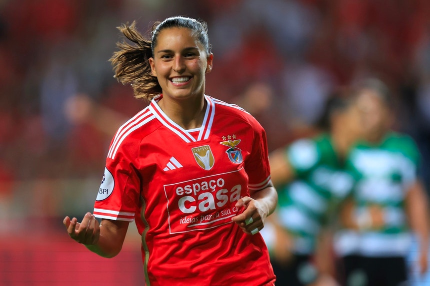 Benfica - Sporting da Supertaça foi o jogo de futebol feminino