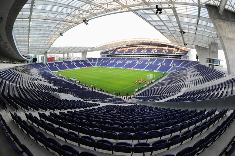 A Ithaka Infra III associa-se à exploração comercial do Estádio do Dragão
