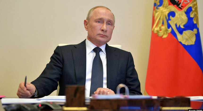 Putin declara que forças nucleares da Rússia estão sempre prontas