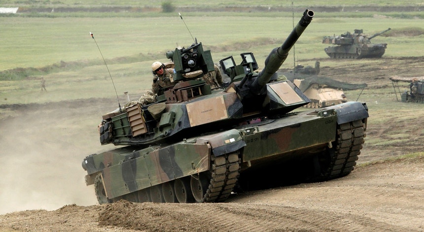 Joe Biden anuncia envio de 31 tanques Abrams à Ucrânia
